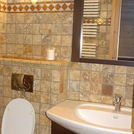 Apartment Duplex 4 Pieces, 8 Pers, Confortable, Rue Du Centre, Garage, Plein Sud - Fr-1-802-95