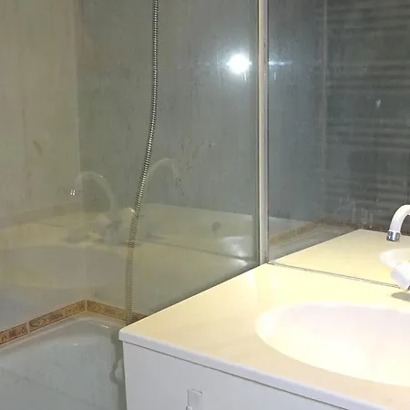Duplex 4 Pièces, 8 Pers, Confortable, Rue Du Centre, Garage, Plein Sud - Fr-1-802-95 Les Gets